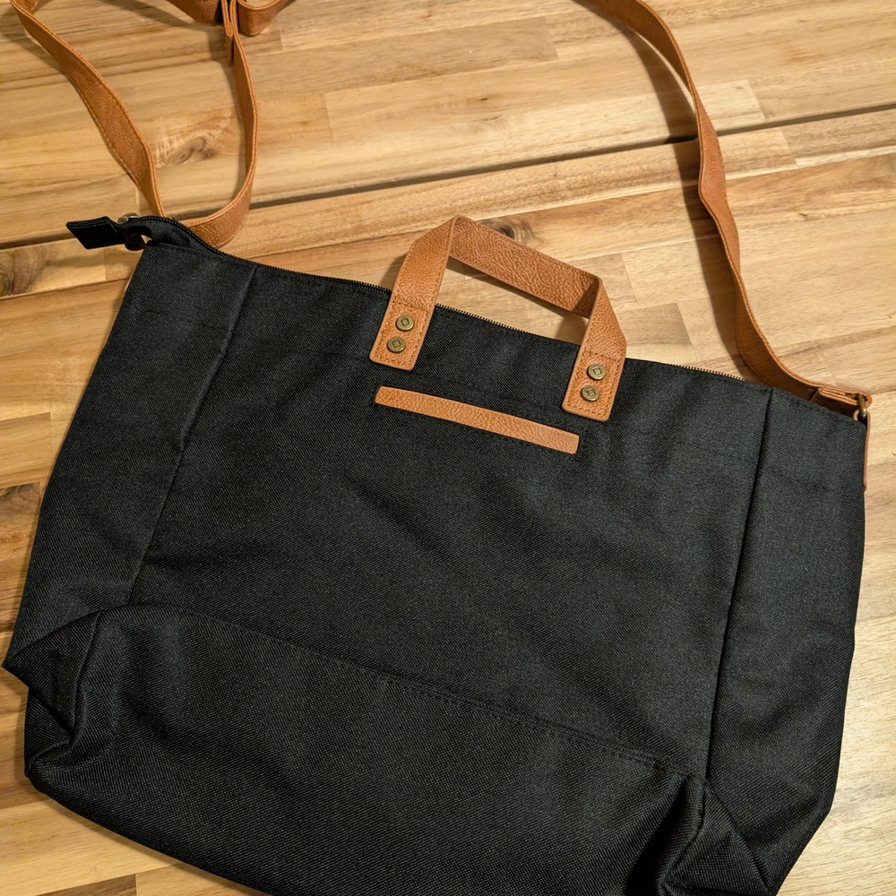 Thirty-One Tote - Picture 2 of 3